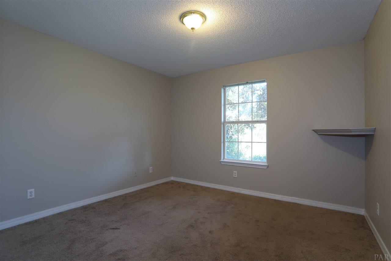 136 Gunwale Road Pensacola, FL 32507 - Photo 14 of 25
