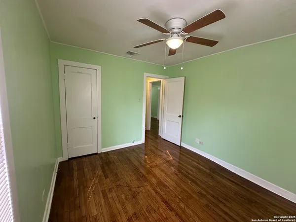 $1,095 | 331 Ira Avenue, Unit A, San Antonio, TX 78209