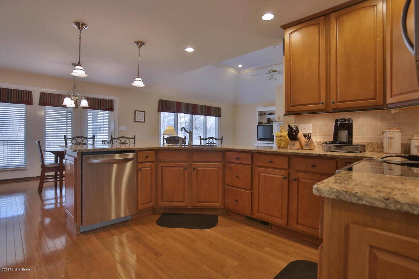 4507 Razor Creek Way Louisville, KY 40299 - Photo 14 of 31 20