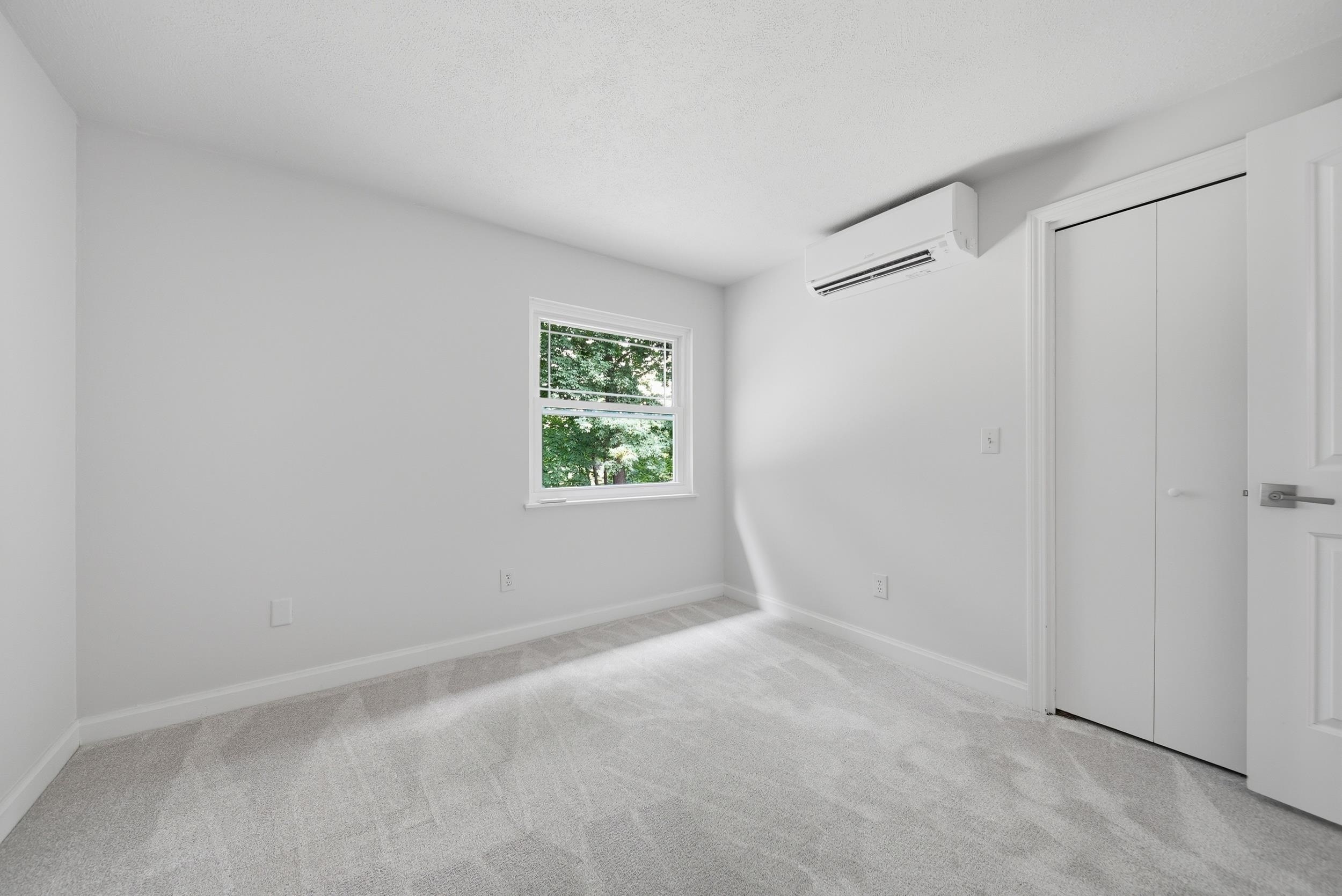 155 Lancaster Farm Road Salem, NH 03079 - Photo 27 of 55