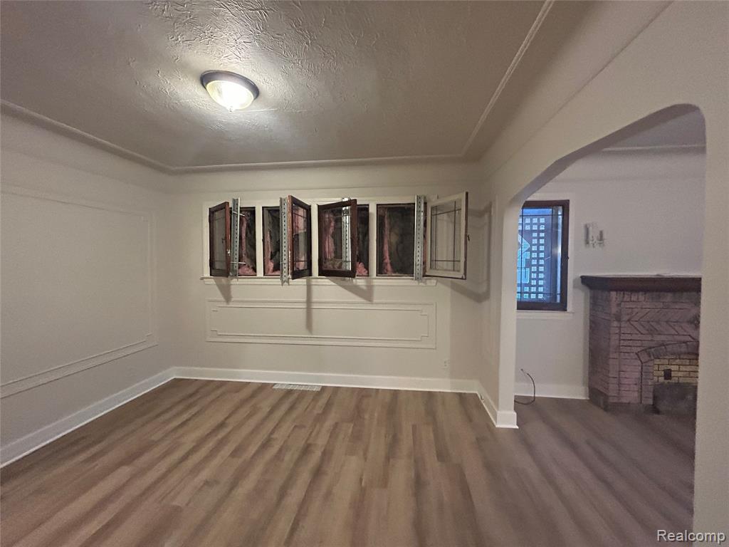 4401 Buckingham Detroit, MI 48224 - Photo 10 of 41