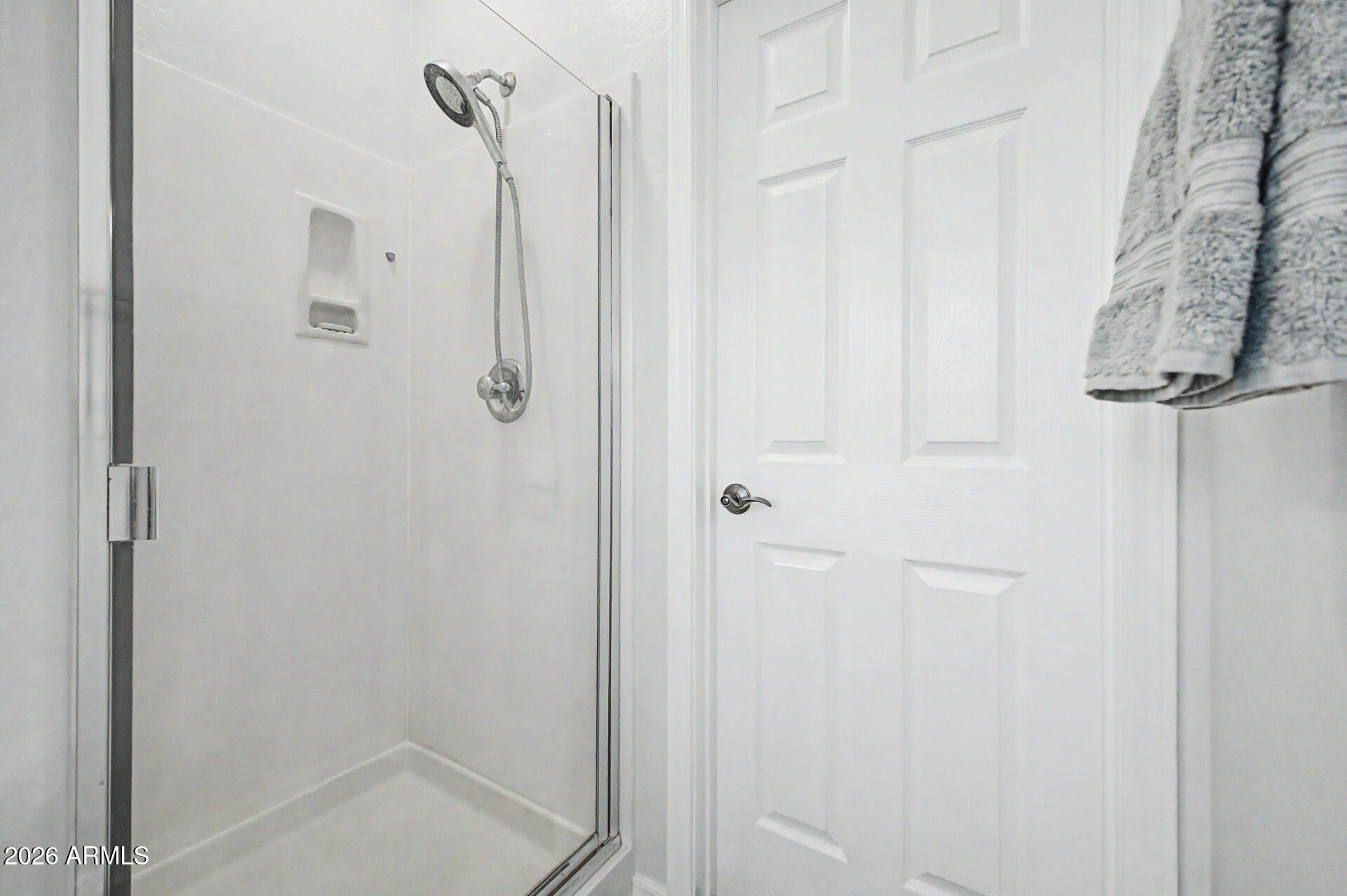 4331 East Cullumber Street Gilbert, AZ 85234 - Photo 18 of 42 a bathroom with a shower