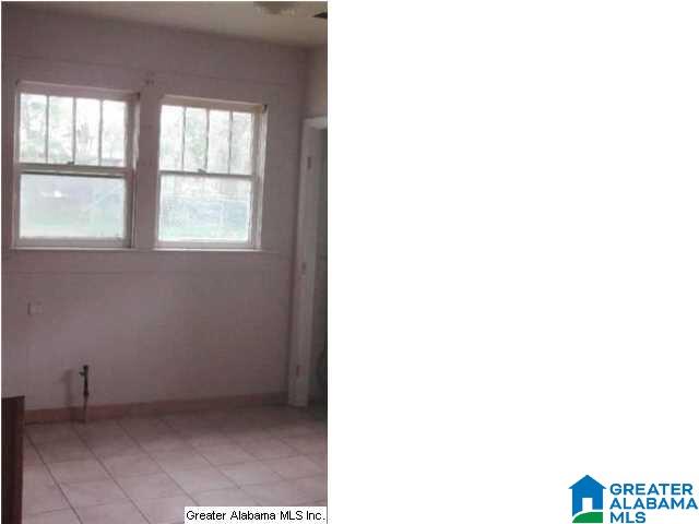 600 61st Street Fairfield, AL 35064 - Photo 5 of 10