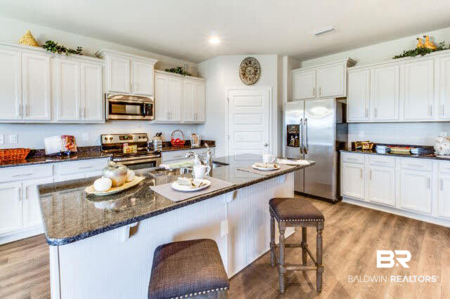 12282 Squirrel Drive Daphne, AL 36527 - Photo 7 of 9