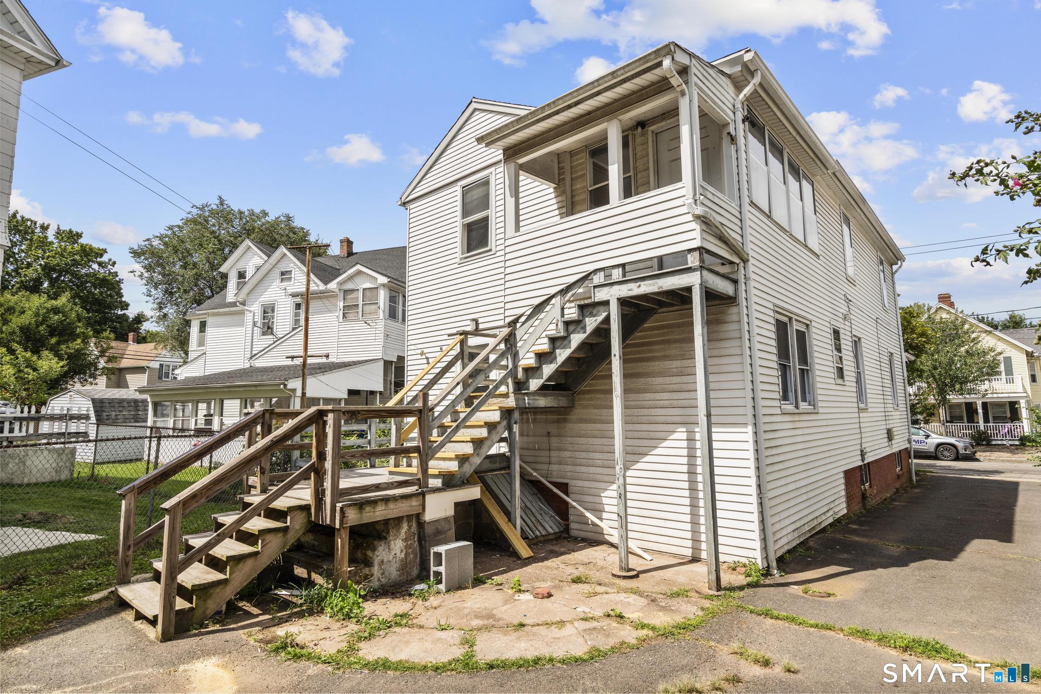 105 Spring Street Middletown, CT 06457 - Photo 10 of 39 Gallery Image 10