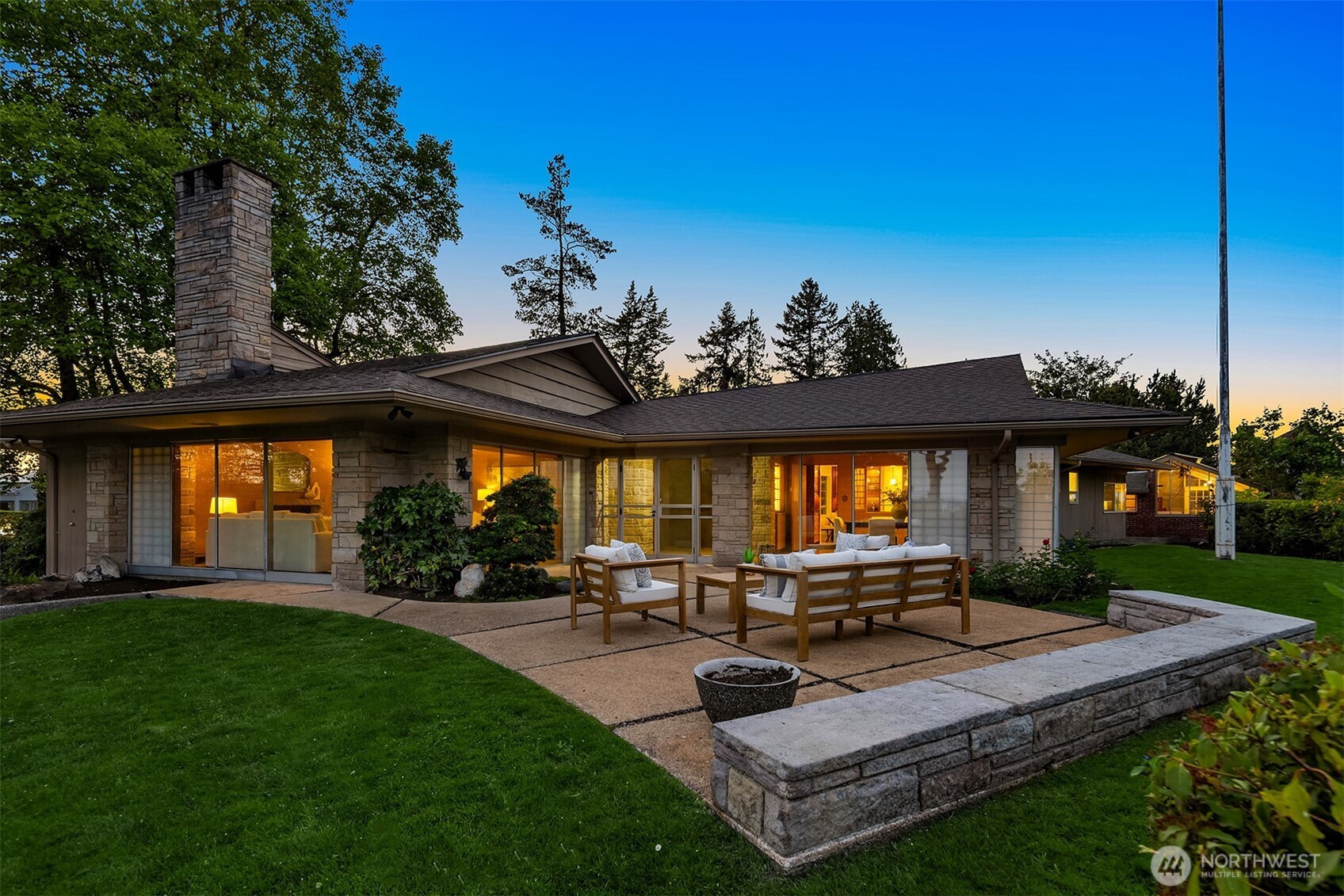 3704 48th Avenue Northeast Seattle, WA 98105 - Photo 10 of 40