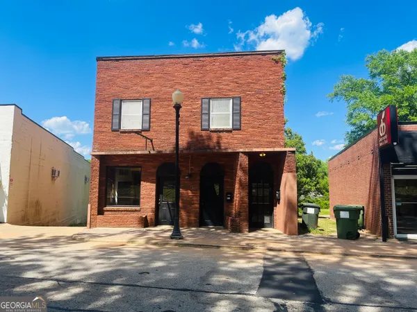 $1,200 | 406 East Main Street, Hogansville, GA 30230