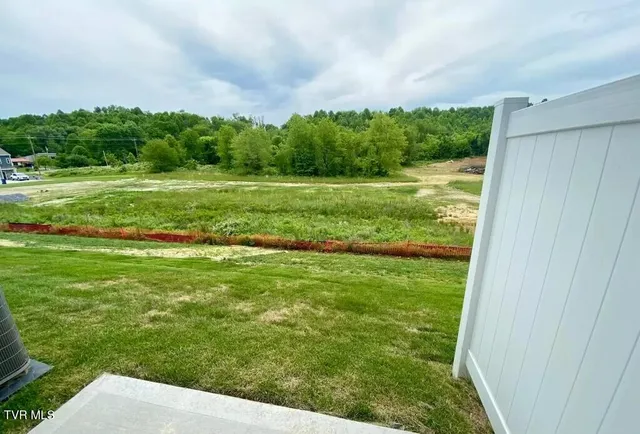 $1,975 | 1025 Saylors Place, Unit 4, Jonesborough, TN 37659