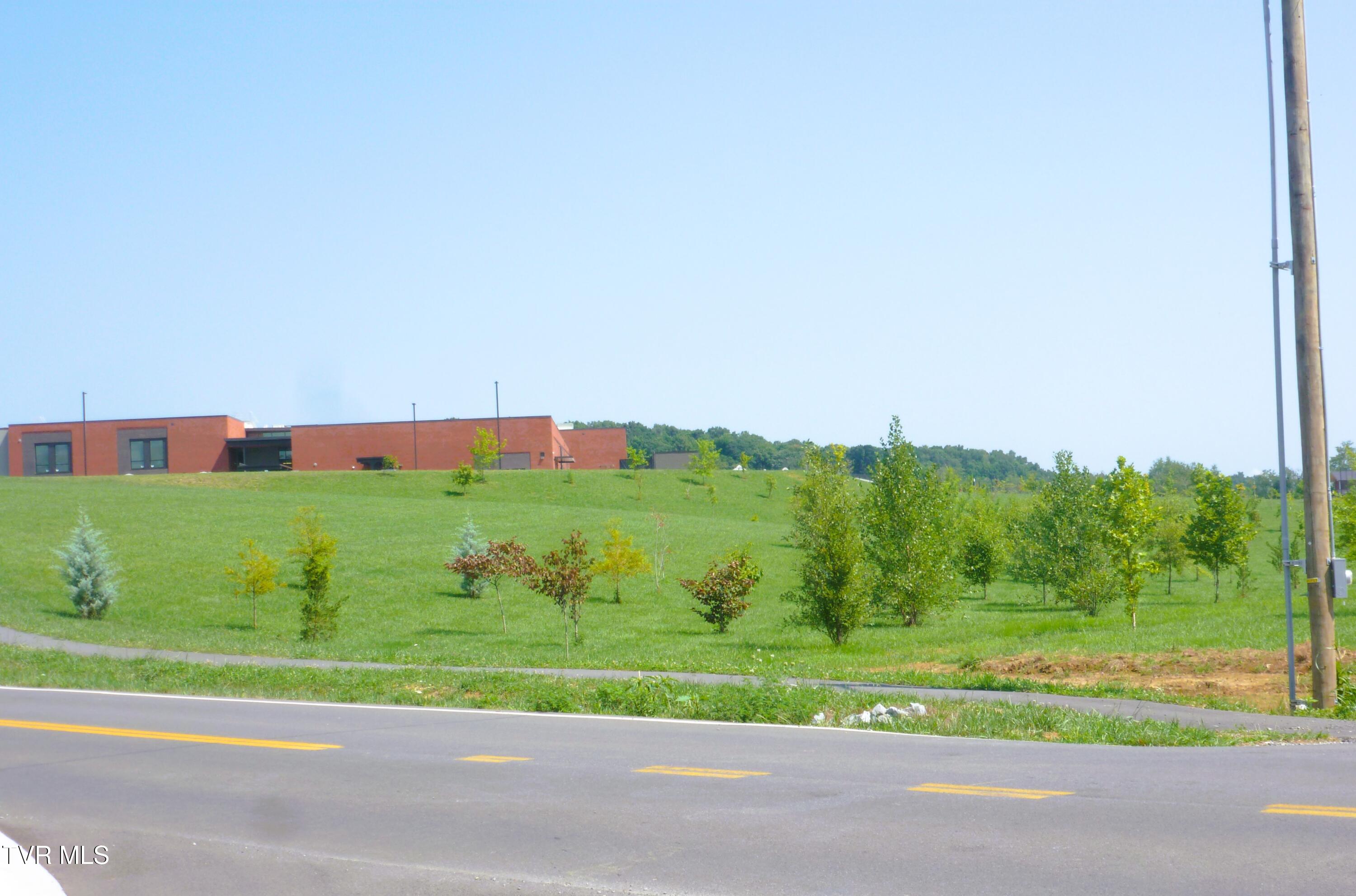 1025 Saylors Place, Unit 4 Jonesborough, TN 37659 - Photo 23 of 24 P1190568