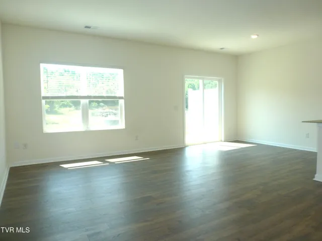 $1,975 | 1025 Saylors Place, Unit 4, Jonesborough, TN 37659