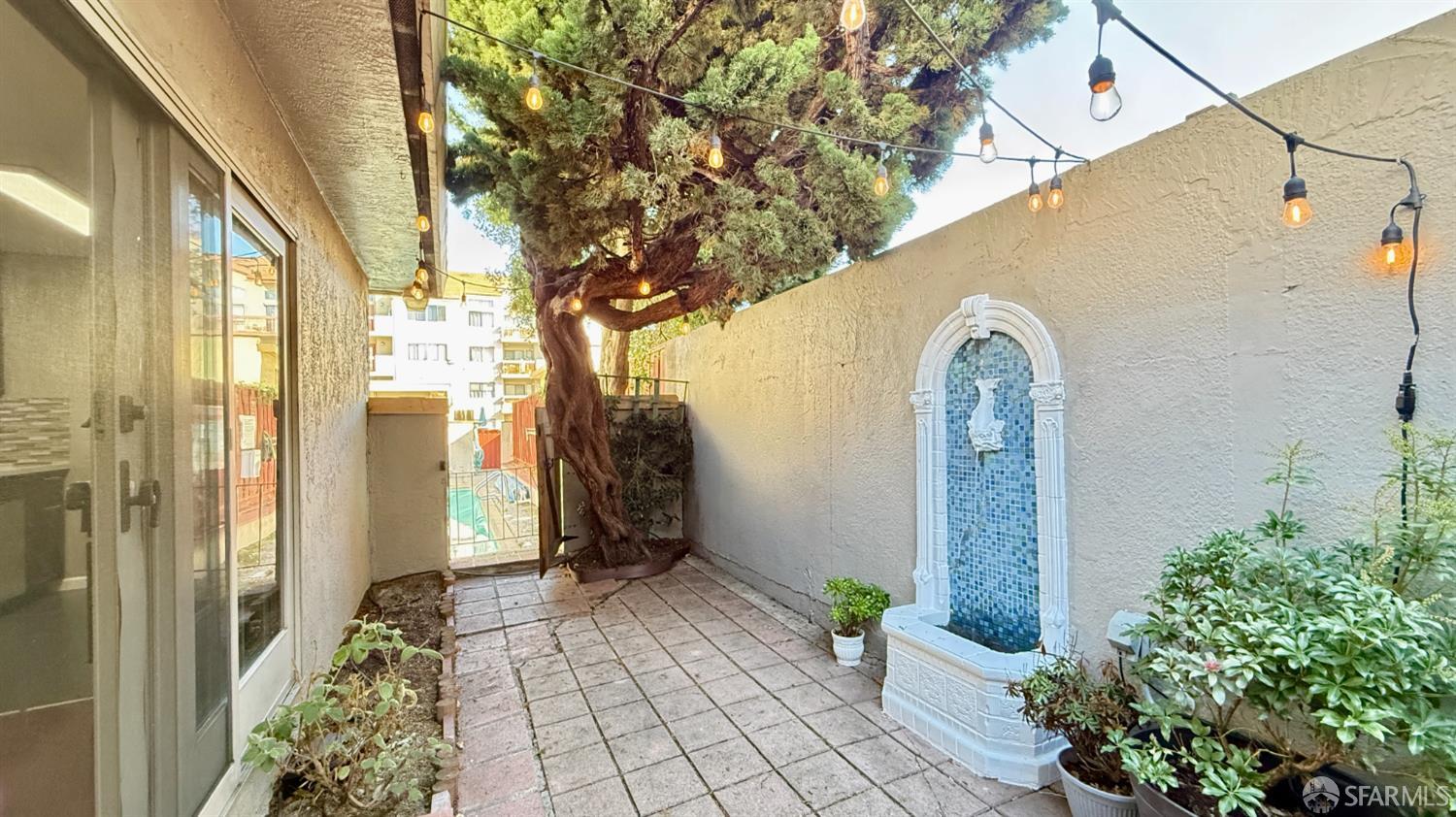 330 Vernon Street, Unit 111 Oakland, CA 94610 - Photo 23 of 38