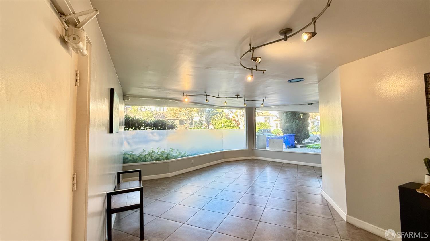 330 Vernon Street, Unit 111 Oakland, CA 94610 - Photo 35 of 38