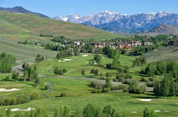 $899,000 | 106 Village Way, Unit 3, Sun Valley, ID 83353