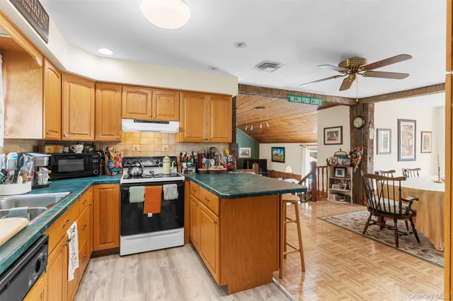 $695,000 | 886 Burlingham Road, Pine Bush, NY 12566