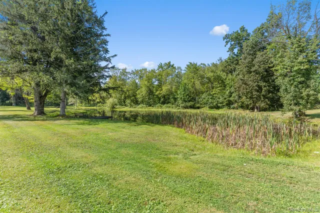 $695,000 | 886 Burlingham Road, Pine Bush, NY 12566