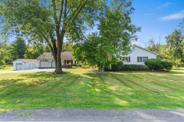 $695,000 | 886 Burlingham Road, Pine Bush, NY 12566