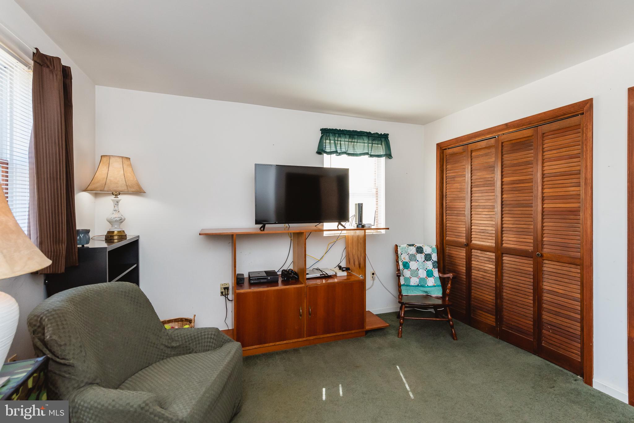 9602 Brookbend Road Baltimore, MD 21236 - Photo 33 of 46
