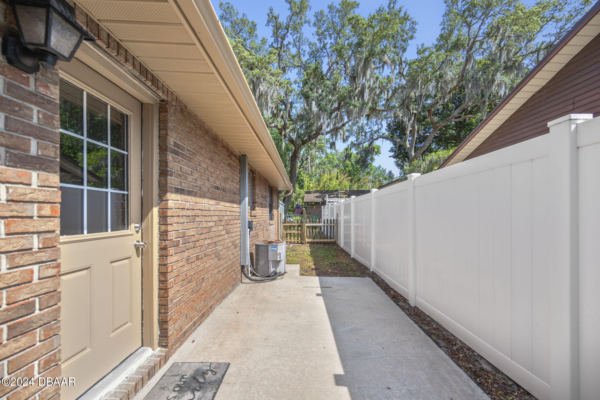 128 Highland Avenue Ormond Beach, FL 32174 - Photo 21 of 28 23-web-or-mls-LNL_3535