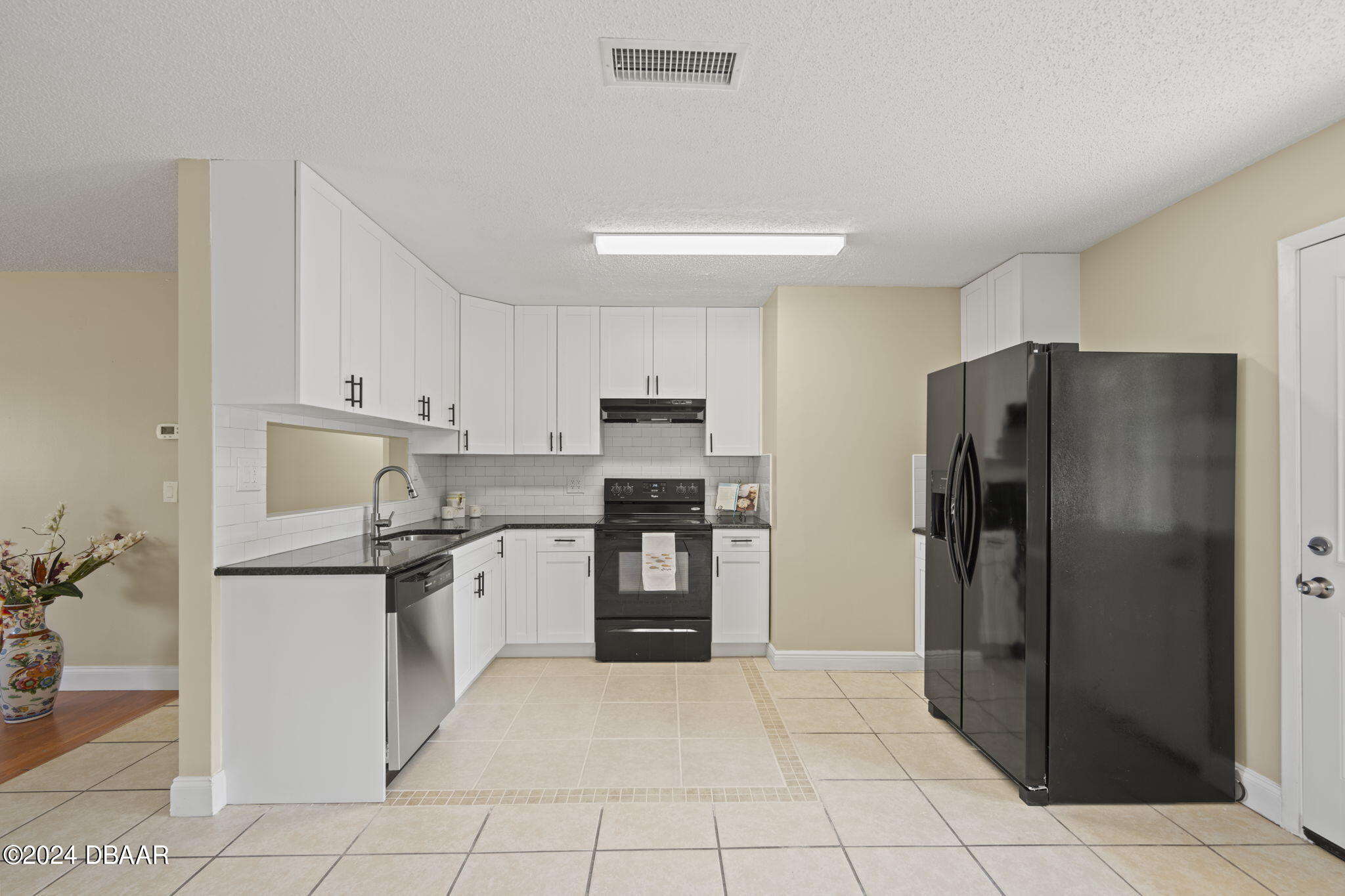 128 Highland Avenue Ormond Beach, FL 32174 - Photo 7 of 28 9-web-or-mls-LNL_3468