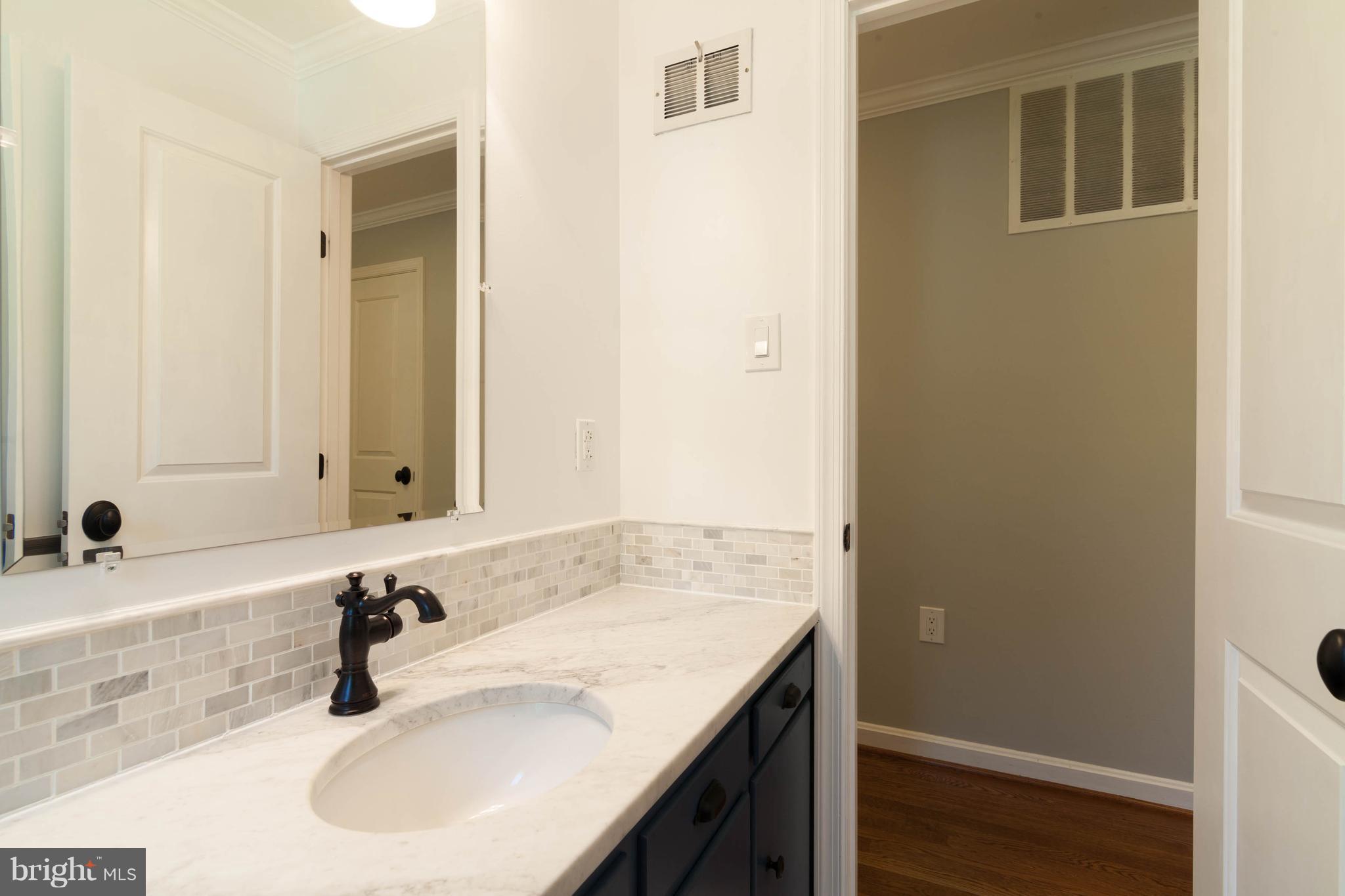 7318 Pinecastle Road Falls Church, VA 22043 - Photo 19 of 29 Bath