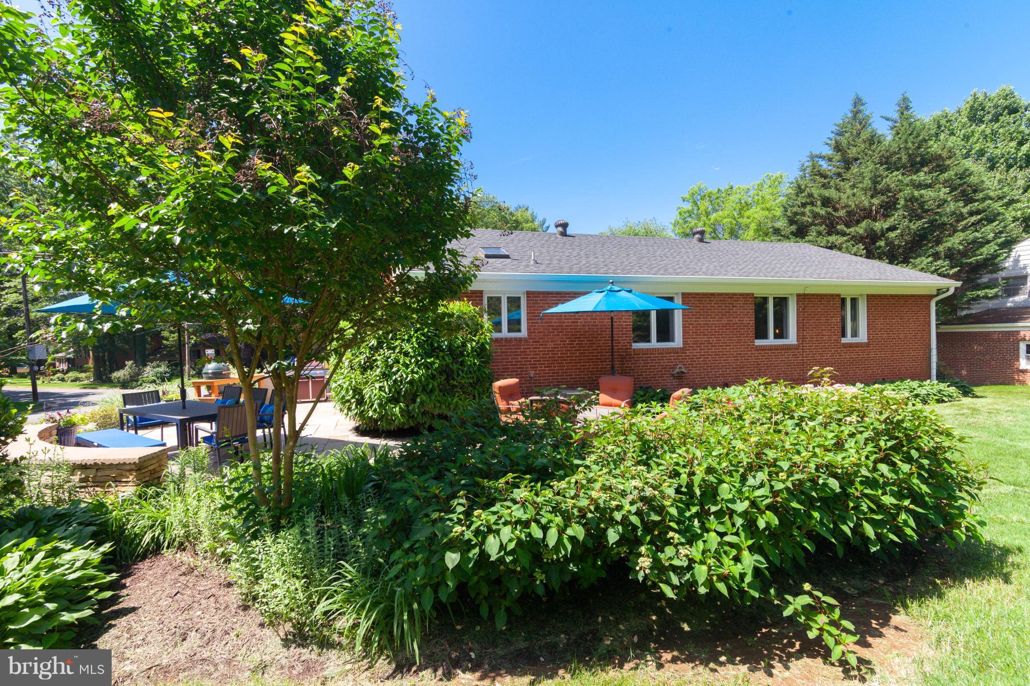 7318 Pinecastle Road Falls Church, VA 22043 - Photo 27 of 29 Exterior (Rear)