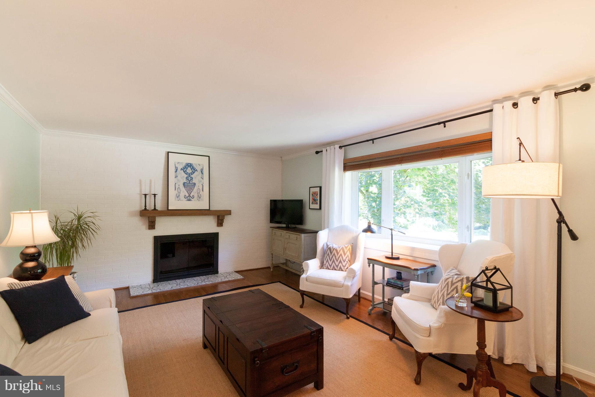 7318 Pinecastle Road Falls Church, VA 22043 - Photo 5 of 29 Living Room