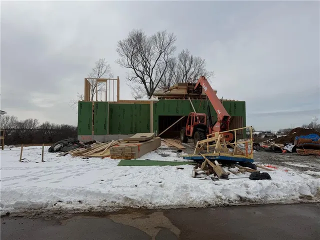 $515,000 | 20774 Emerald Street, Spring Hill, KS 66083