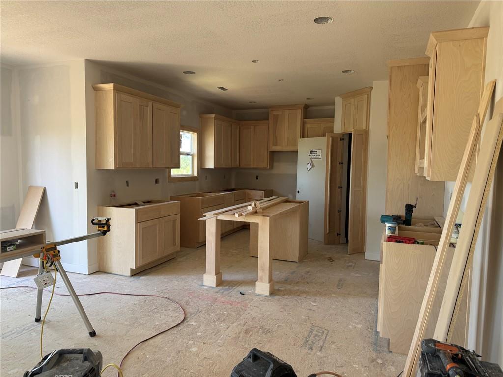 20774 Emerald Street Spring Hill, KS 66083 - Photo 3 of 54