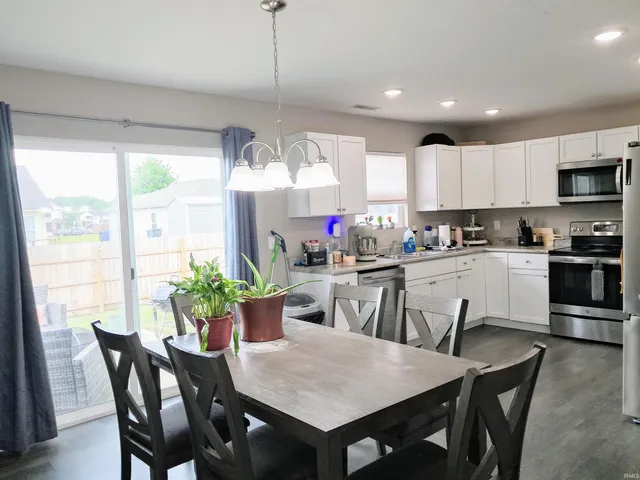 $235,000 | 405 Ariel Drive, Kokomo, IN 46901