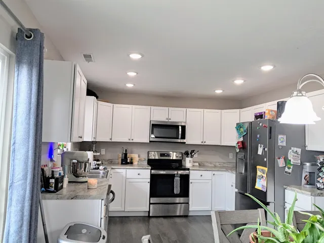 $235,000 | 405 Ariel Drive, Kokomo, IN 46901