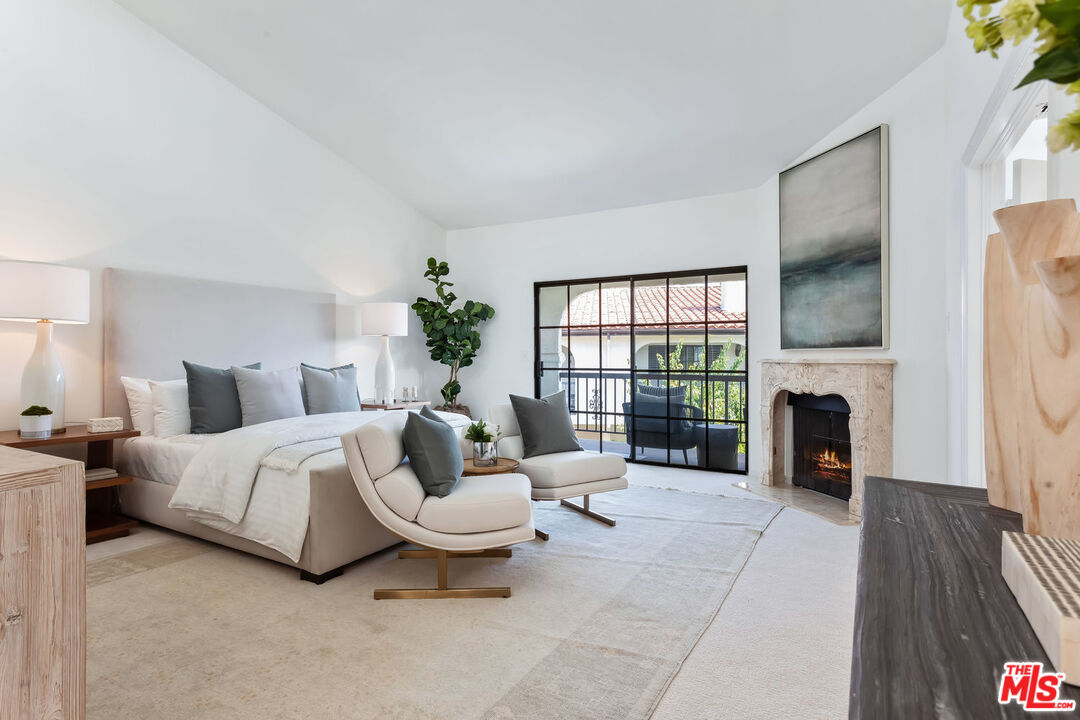 2311 Roscomare Road, Unit 12 Los Angeles, CA 90077 - Photo 21 of 34 Gallery Image 21