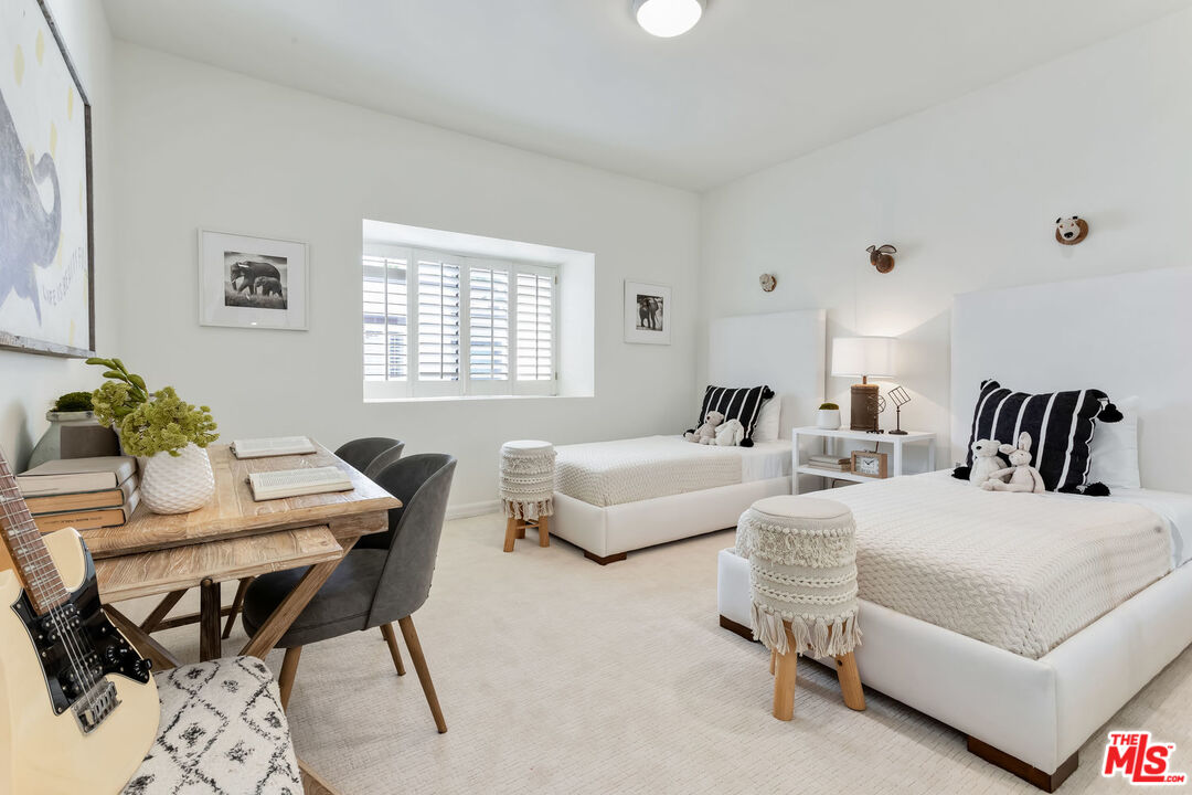 2311 Roscomare Road, Unit 12 Los Angeles, CA 90077 - Photo 30 of 34 Gallery Image 30