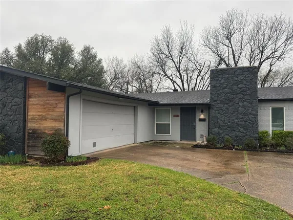 $2,400 | 11447 Coral Hills Drive, Dallas, TX 75229