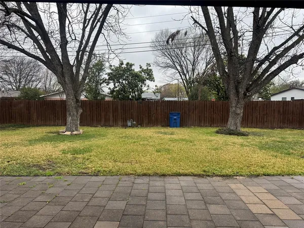 $2,400 | 11447 Coral Hills Drive, Dallas, TX 75229