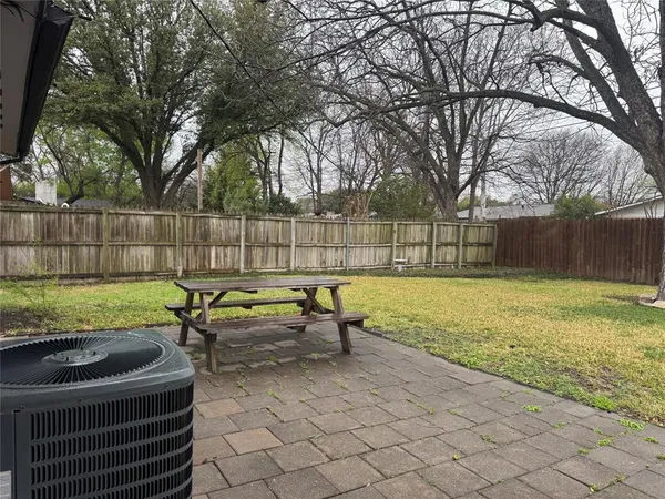 $2,400 | 11447 Coral Hills Drive, Dallas, TX 75229