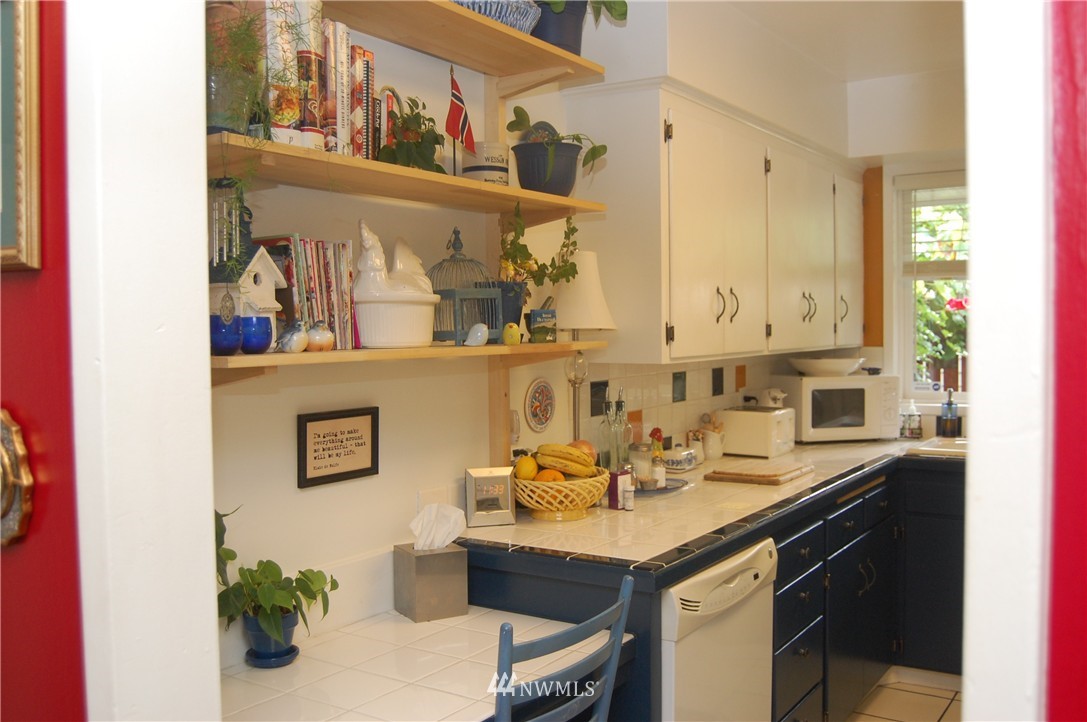 7129 Lower Ridge Road Everett, WA 98203 - Photo 10 of 25