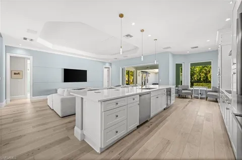 $2,289,000 | 1963 Bethany Place, Naples, FL 34109