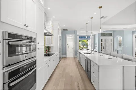 $2,289,000 | 1963 Bethany Place, Naples, FL 34109