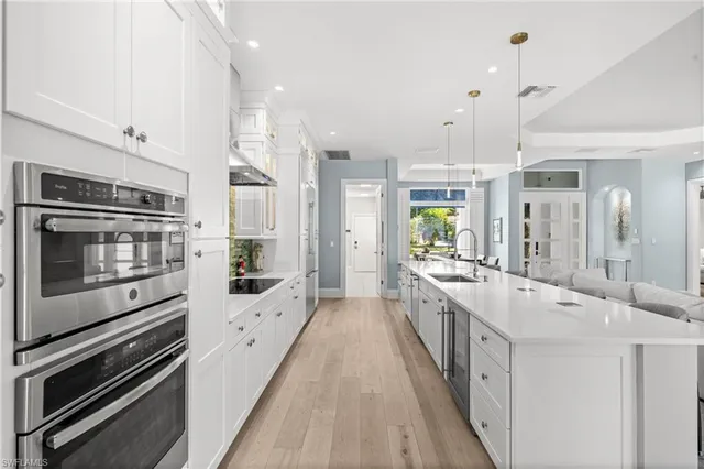 $2,289,000 | 1963 Bethany Place, Naples, FL 34109