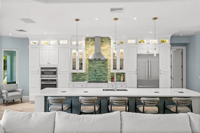 $2,289,000 | 1963 Bethany Place, Naples, FL 34109