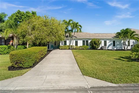 $2,289,000 | 1963 Bethany Place, Naples, FL 34109