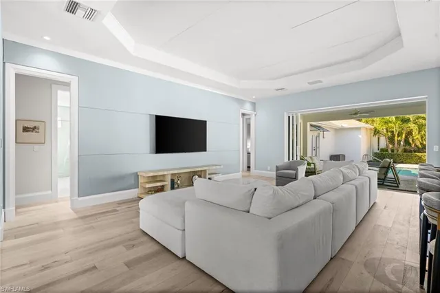 $2,289,000 | 1963 Bethany Place, Naples, FL 34109