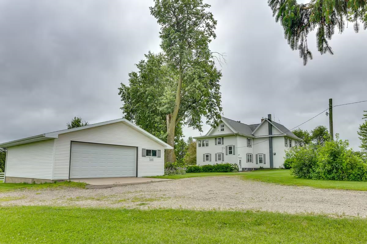 2749 Town Hall Road Mount Horeb, WI 53572 - Photo 10 of 90