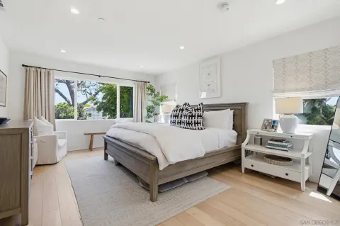 $2,949,999 | 835 Beryl Street, San Diego, CA 92109