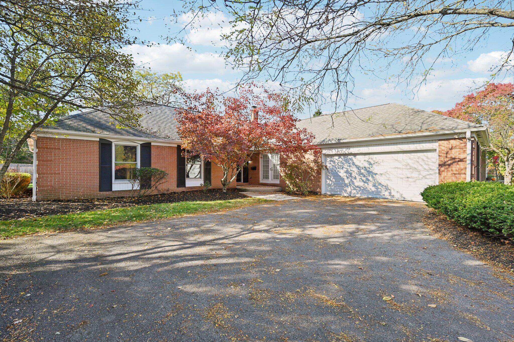3701 Reed Road Columbus, OH 43220 - Photo 2 of 22 1-web-or-mls-Reed Rd-S0411-001