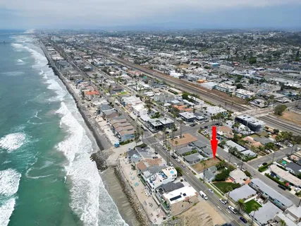 a view of a parking area