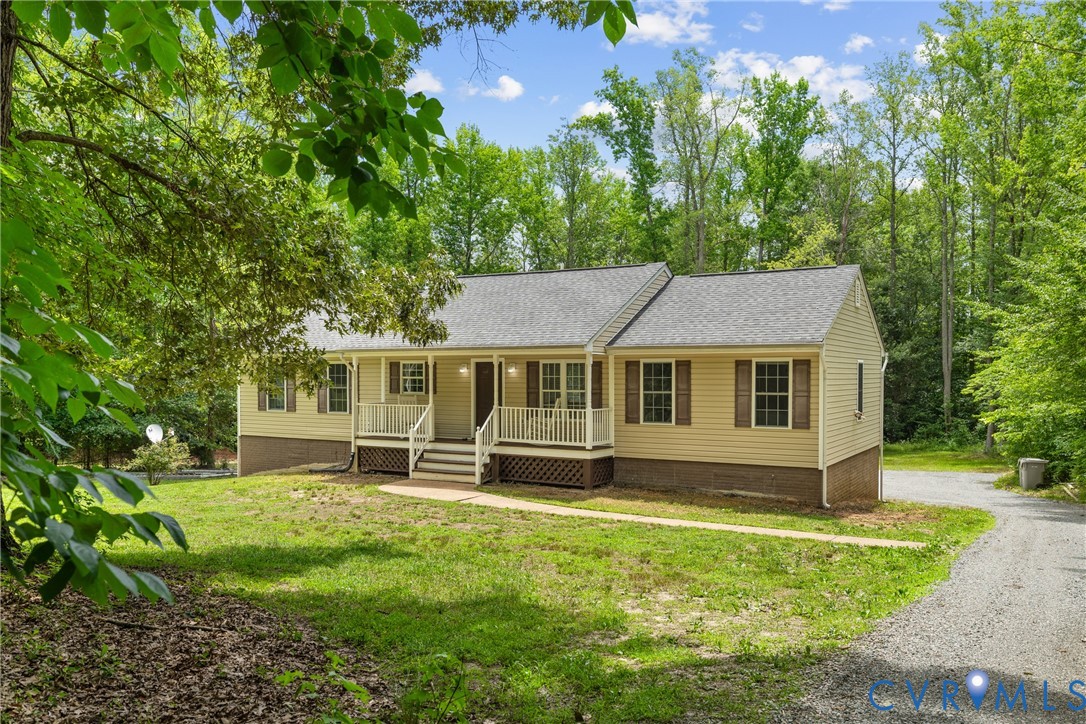 3320 Duke Road Powhatan, VA 23139 - Photo 1 of 41