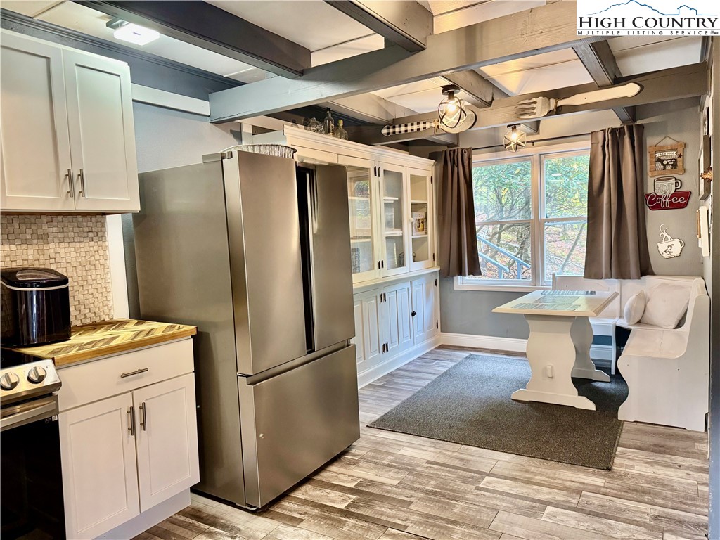 142 Tamarack Road Beech Mountain, NC 28604 - Photo 7 of 36