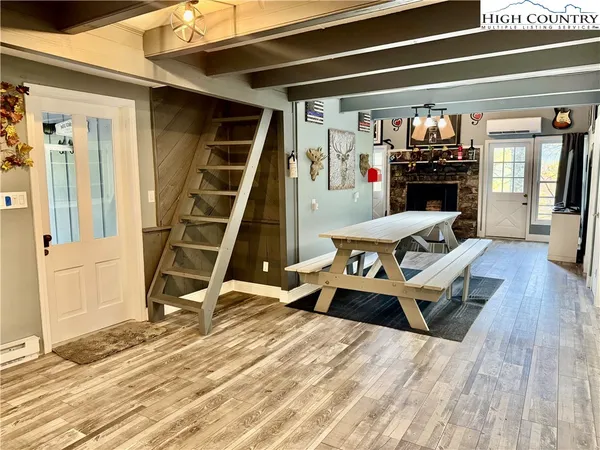 $399,000 | 142 Tamarack Road, Beech Mountain, NC 28604