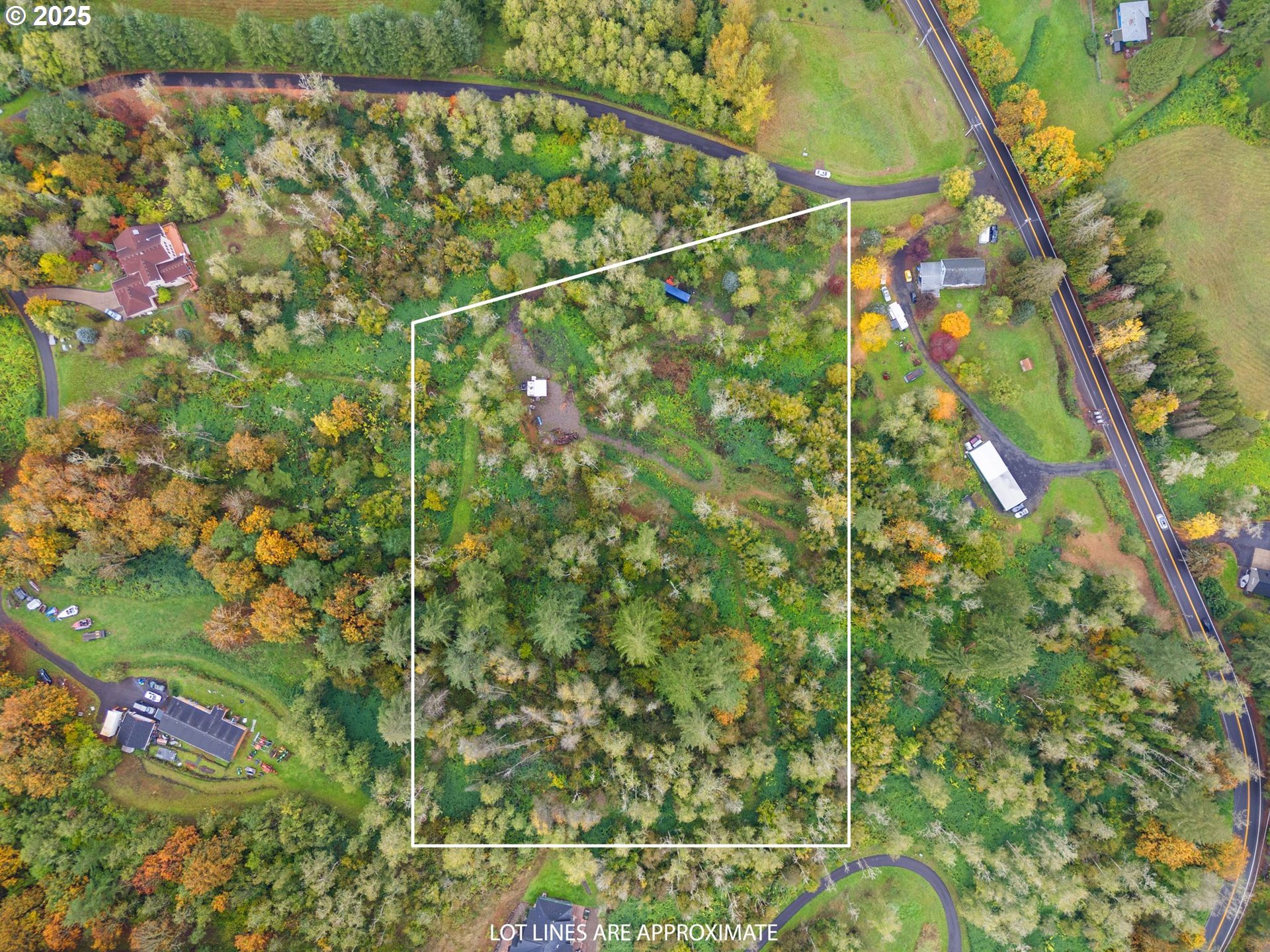 0 Southeast Washougal River Road Washougal, WA 98671 - Photo 2 of 28 a backyard of a house with lots of green space